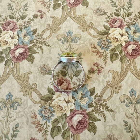 Green Turquoise Ring size 7 stamped 925​ - Picture 3 of 6